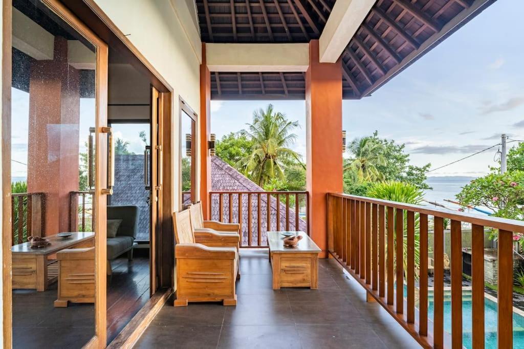 Villa Kenanga In Meninting By The Beach 마타람 외부 사진